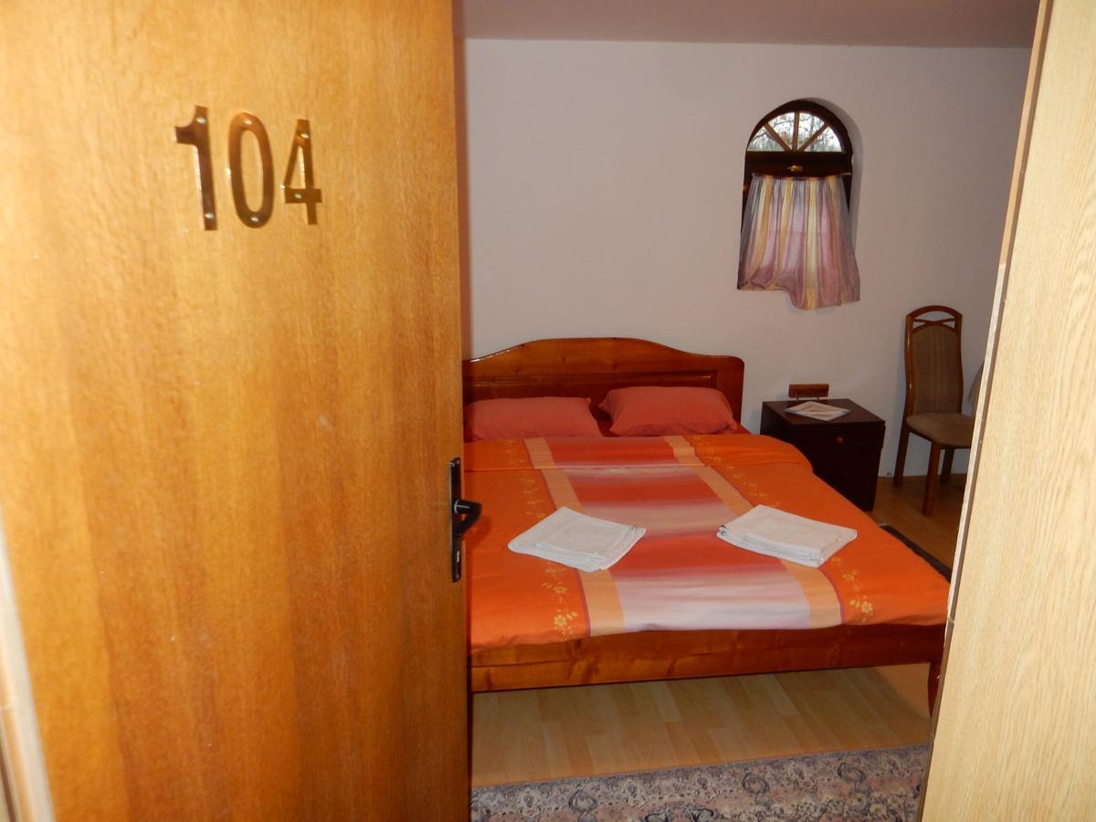 Panorama Lomnica Bed and Breakfast Despotovac Exterior foto